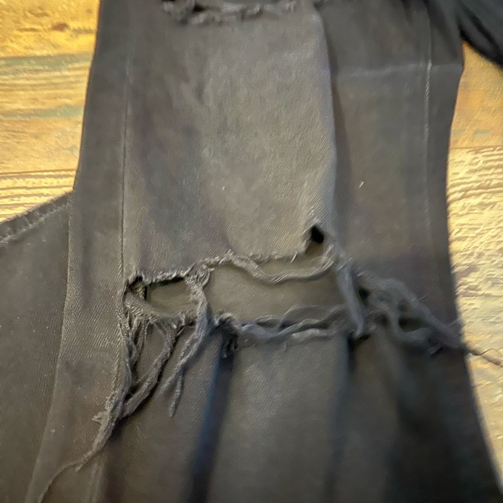 Mom Ripped Jeans - Picture 2 of 10